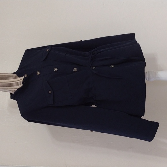 J Jill Wearever Collection Button Front Cinched Waist Blouse Roll Tab Sleeves M - Picture 2 of 13